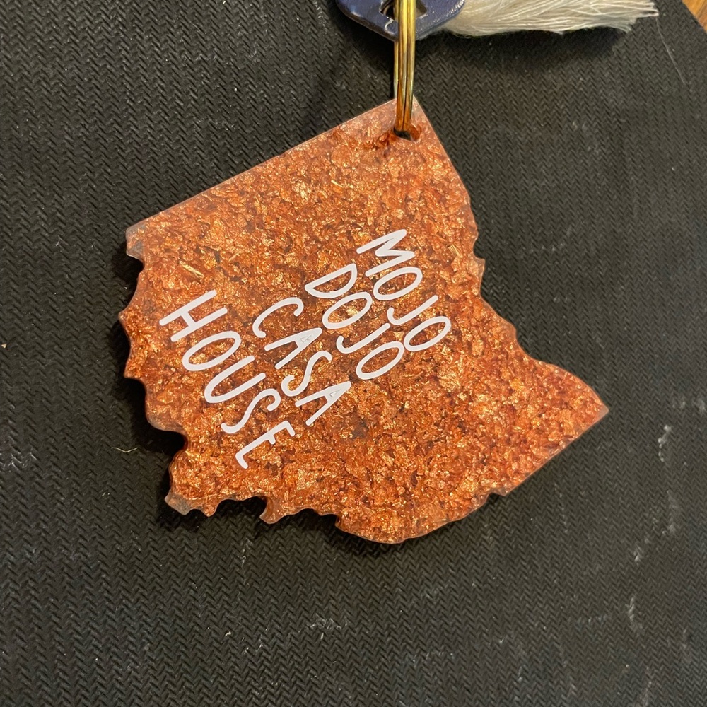 Mojo dojo casa house keychain.